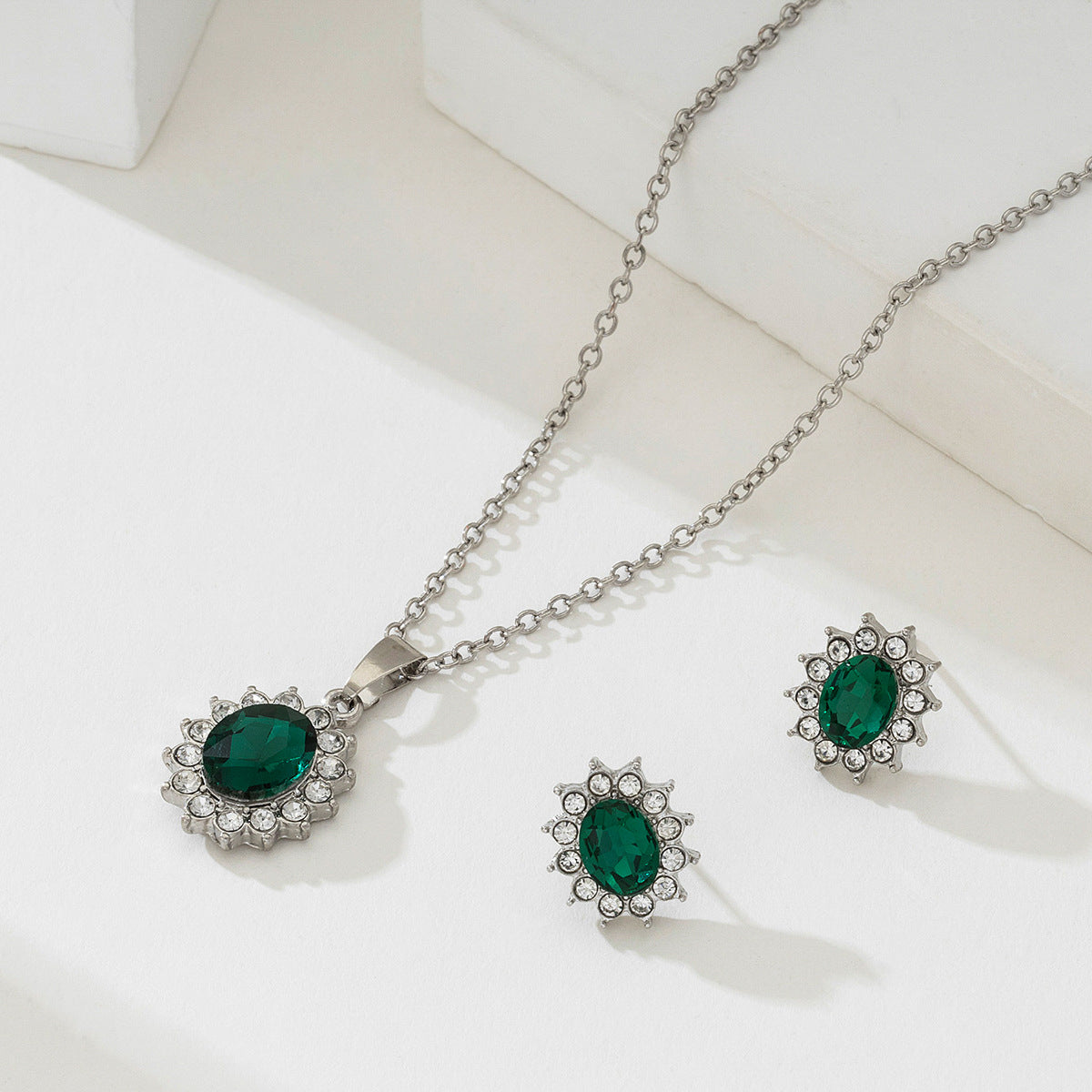 Katya Smeryn Jewellery Set | White Gold